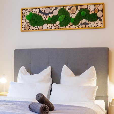 Ferienwohnung Zum Sperberring - Parkplatz - Wallbox - Wlan - Netflix&Disney - Sehr Ruhig - Perfekt Zum Entspannen & Erholen Ilmenau Exterior foto